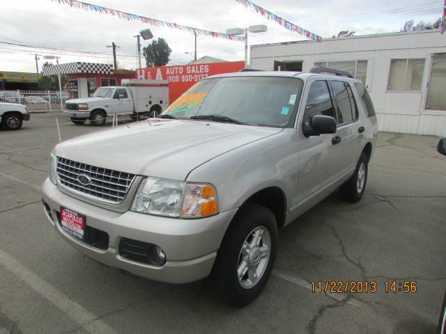 Ford Explorer 2005 photo 1