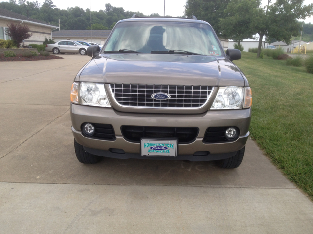 Ford Explorer 2005 photo 3
