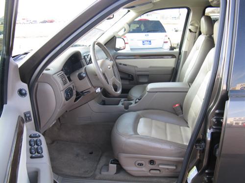 Ford Explorer 2005 photo 3