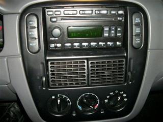 Ford Explorer 2005 photo 1