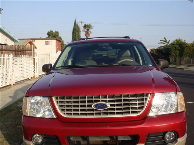 Ford Explorer 2005 photo 1