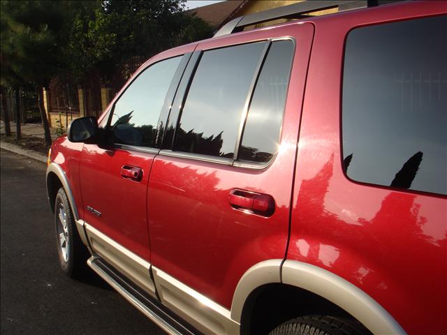 Ford Explorer 2005 photo 2