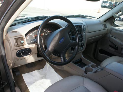 Ford Explorer 2005 photo 3