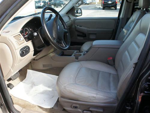 Ford Explorer 2005 photo 4