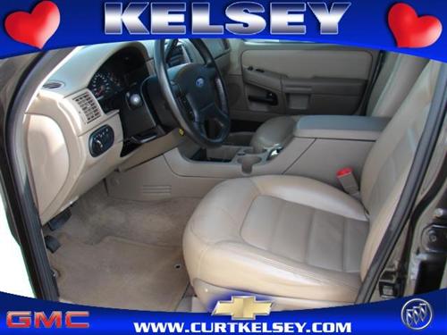 Ford Explorer 2005 photo 4