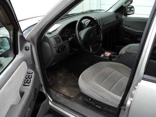 Ford Explorer 2005 photo 2