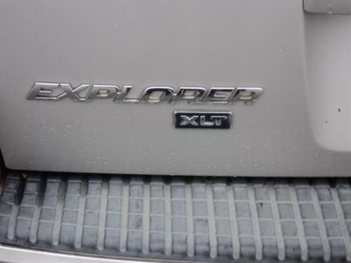 Ford Explorer 2005 photo 3