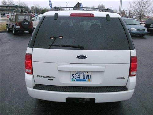 Ford Explorer 2005 photo 5