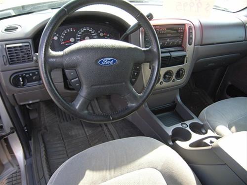 Ford Explorer 2005 photo 3