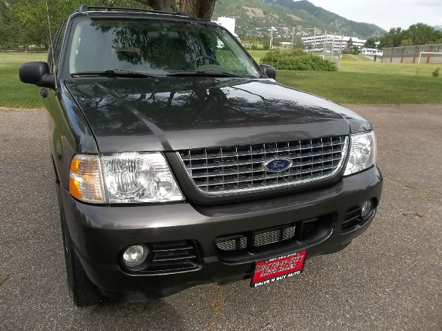 Ford Explorer 2005 photo 1