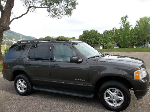 Ford Explorer 2005 photo 4