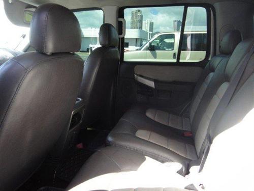 Ford Explorer 2005 photo 4