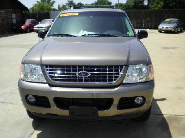 Ford Explorer 2005 photo 3