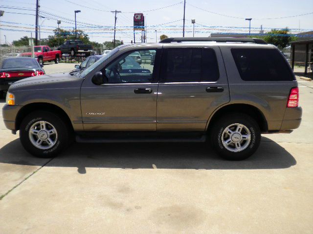 Ford Explorer 2005 photo 4