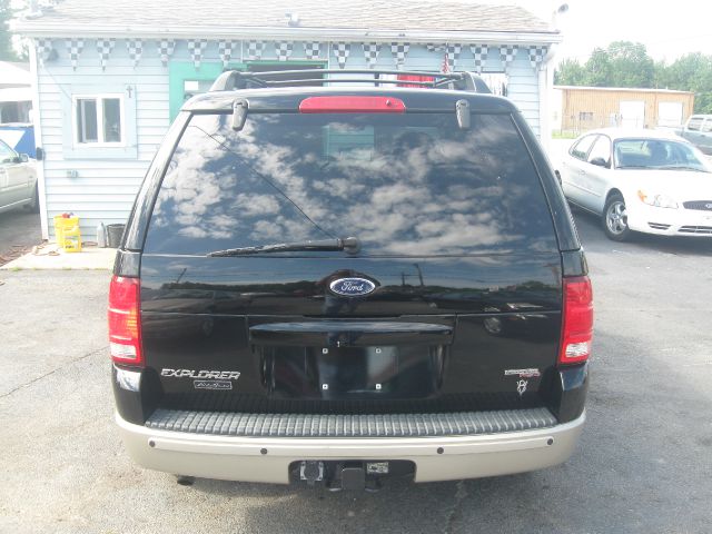 Ford Explorer 2005 photo 1