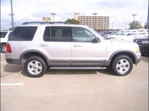 Ford Explorer 2005 photo 1