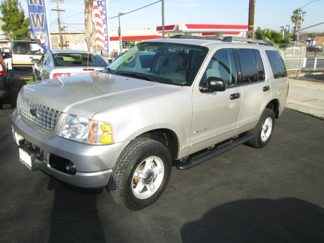 Ford Explorer 2005 photo 11