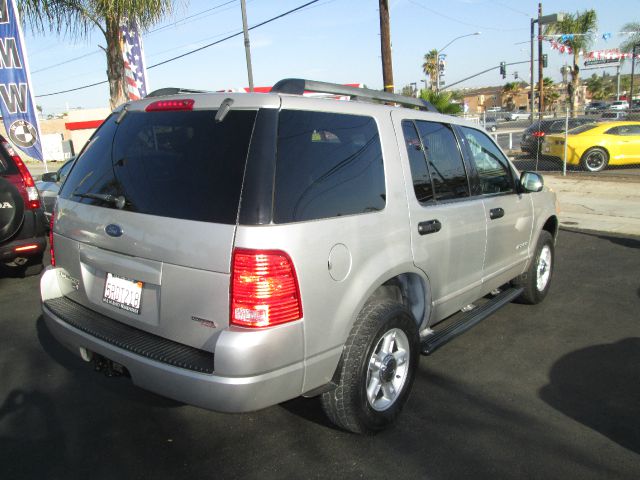 Ford Explorer 2005 photo 16