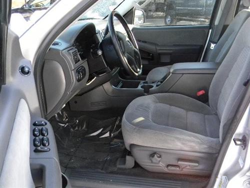 Ford Explorer 2005 photo 5