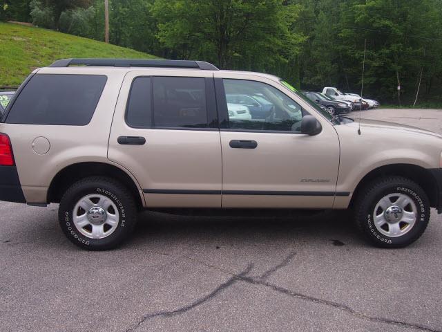 Ford Explorer 2005 photo 1