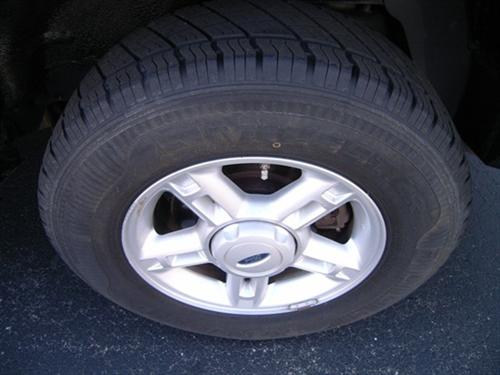 Ford Explorer 2005 photo 3