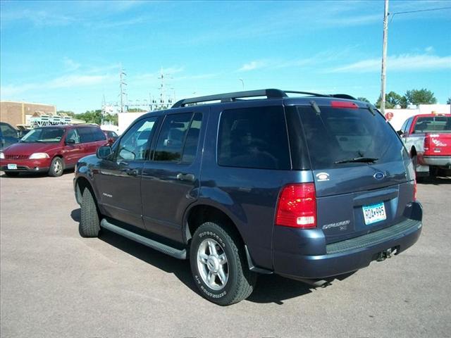 Ford Explorer 2005 photo 2