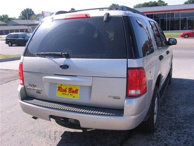Ford Explorer 2005 photo 5