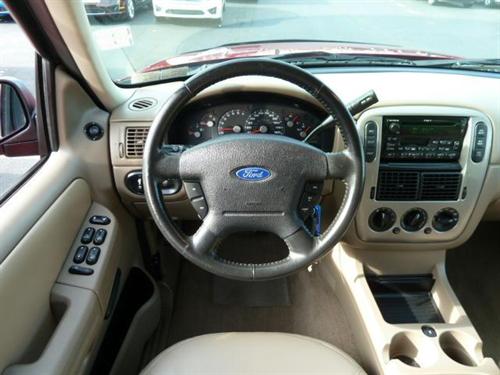 Ford Explorer 2005 photo 1