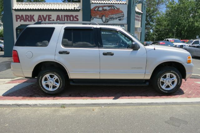 Ford Explorer 2005 photo 3