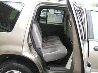 Ford Explorer 2005 photo 2