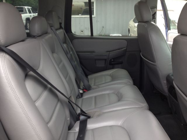 Ford Explorer 2005 photo 5