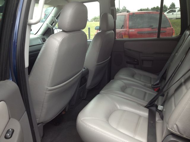Ford Explorer 2005 photo 7
