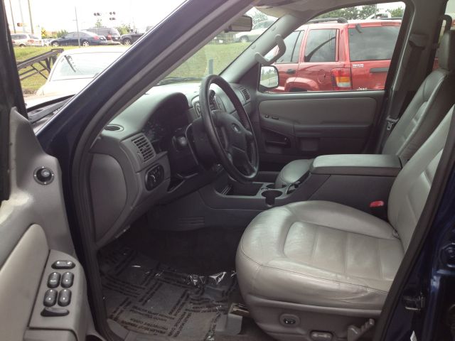Ford Explorer 2005 photo 9