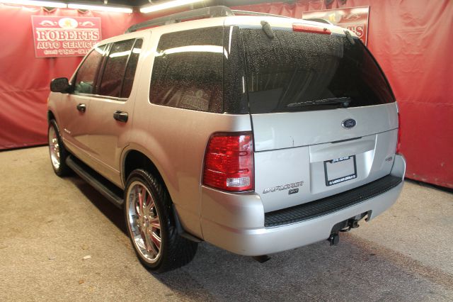 Ford Explorer 2005 photo 1