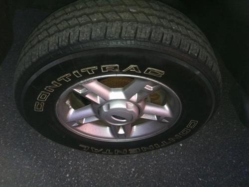 Ford Explorer 2005 photo 2