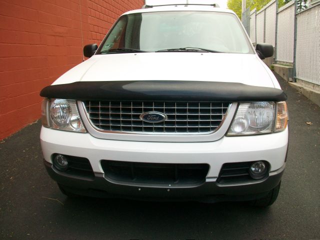 Ford Explorer 2005 photo 8