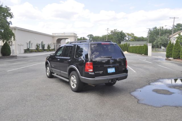 Ford Explorer 2005 photo 3
