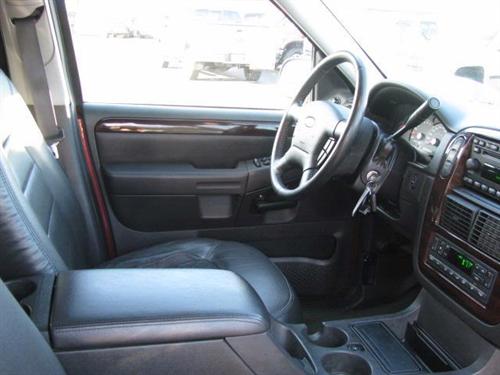 Ford Explorer 2005 photo 3