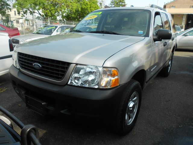 Ford Explorer 2005 photo 1