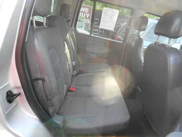 Ford Explorer 2005 photo 4