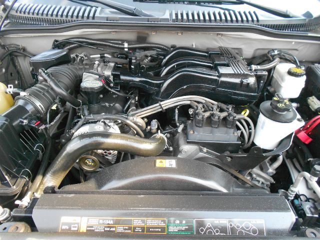Ford Explorer 2005 photo 7