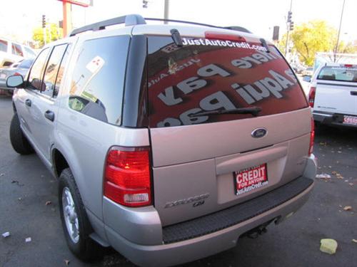 Ford Explorer 2005 photo 2