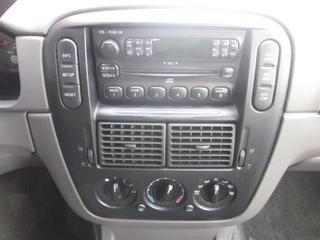 Ford Explorer 2005 photo 2