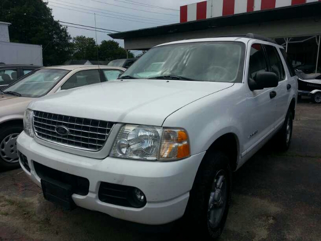 Ford Explorer 2005 photo 1