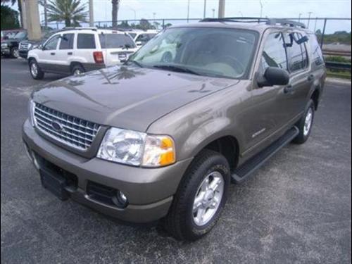 Ford Explorer 2005 photo 2