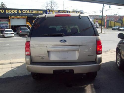 Ford Explorer Custom Deluxe Other