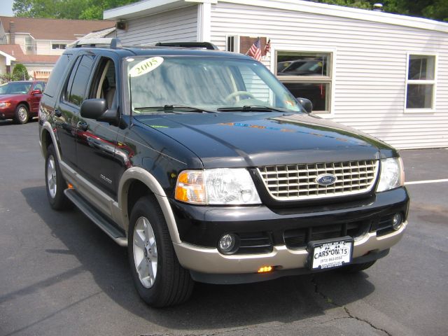 Ford Explorer 2005 photo 1