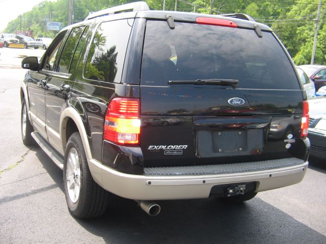 Ford Explorer 2005 photo 11