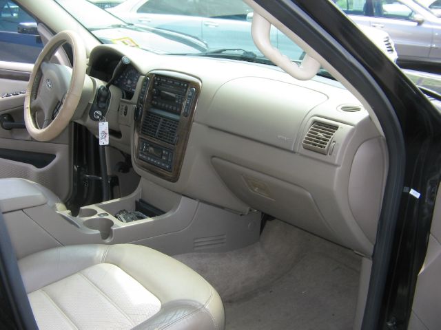 Ford Explorer 2005 photo 5