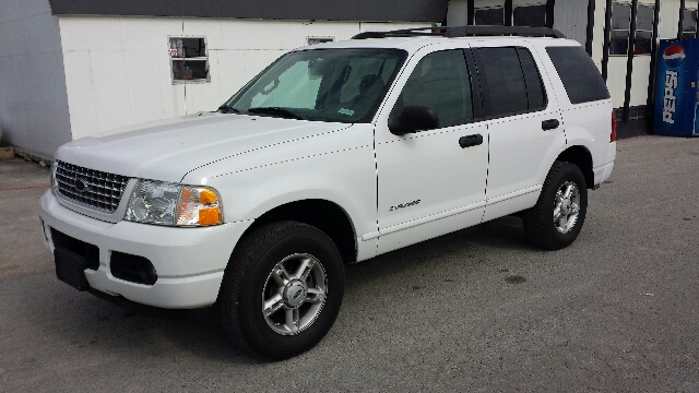 Ford Explorer 2005 photo 1